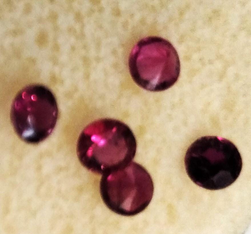 3.00 mm Round Faceted Ruby in AA Grade